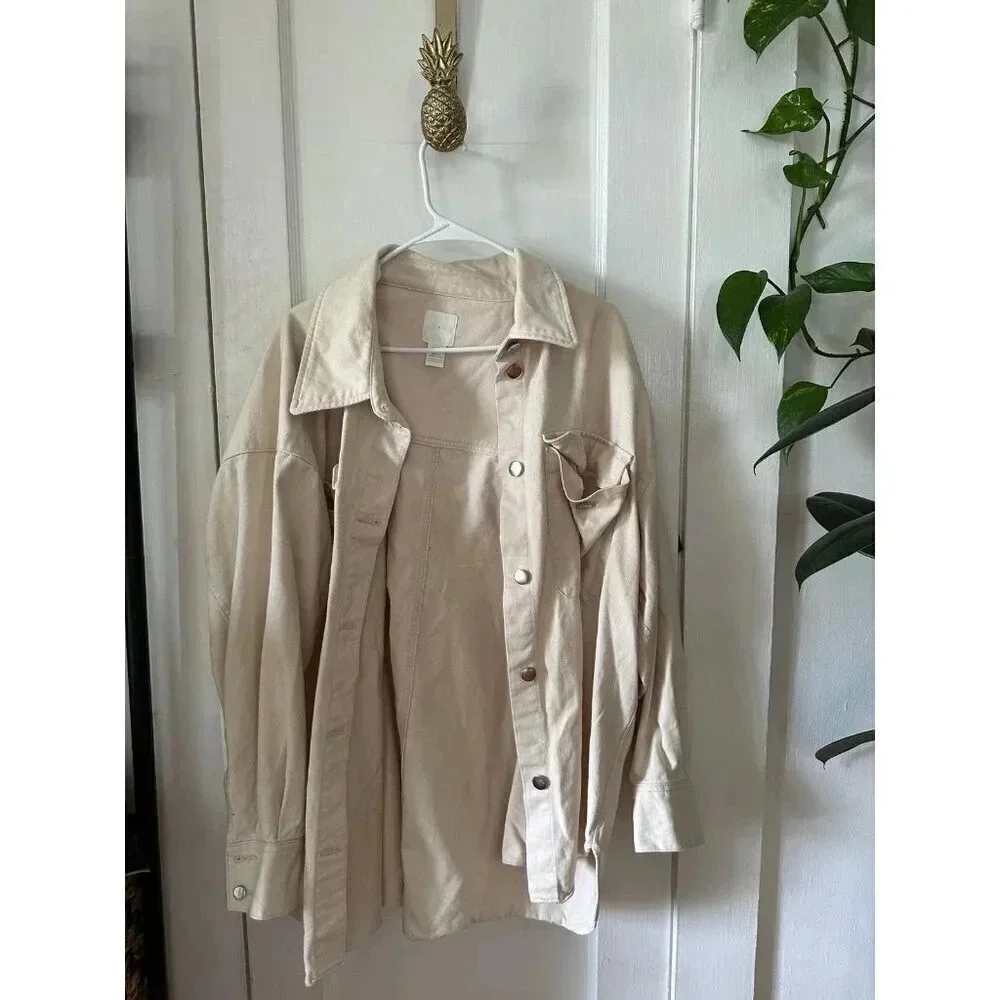 H&M Men’s size xl-2x-large button down jacket